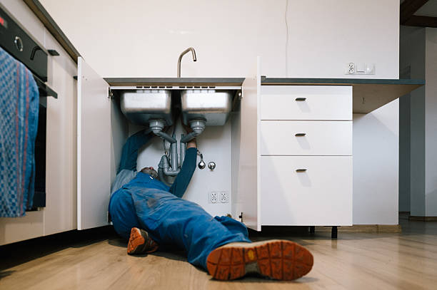 Professional Emergency Plumber technician working in Corapeake, NC